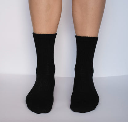 MUSTAD PILATESE SOKID